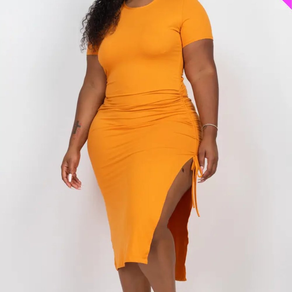 Ruched Side Short Sleeve Midi Dress - Picture 2 of 2